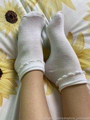 pantyhose_princess99 photo 578