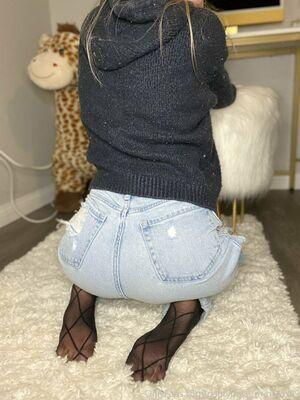 pantyhose_princess99 photo 628