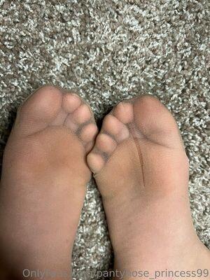 pantyhose_princess99 photo 728