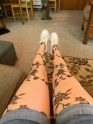 pantyhose_princess99 photo 761
