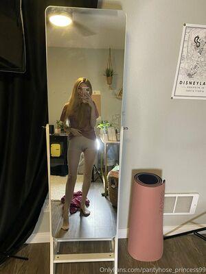 pantyhose_princess99 photo 898