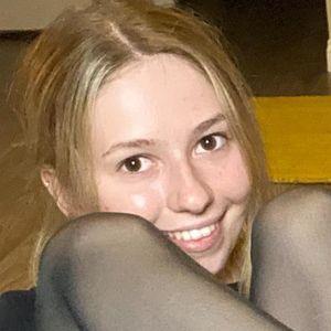Profile photo of pantyhose_princess99