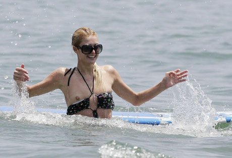 Paris Hilton photo 121