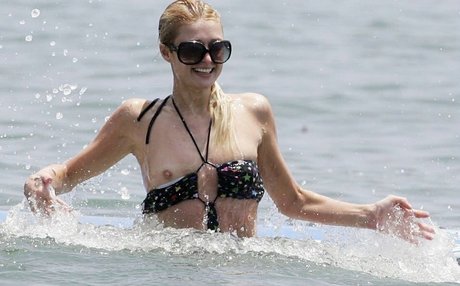 Paris Hilton photo 126