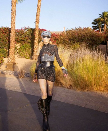 Paris Hilton photo 194