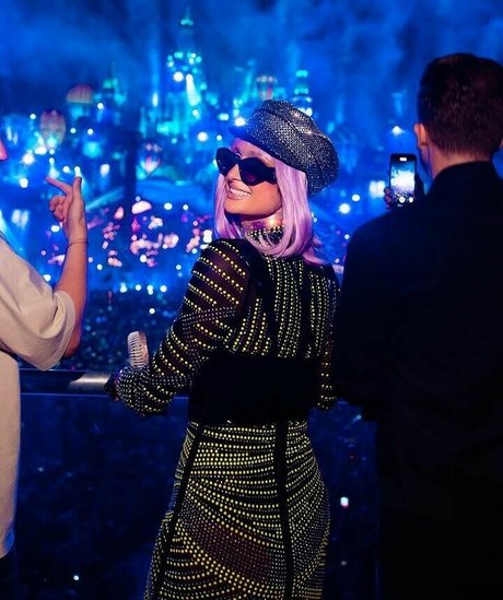 Paris Hilton photo 287
