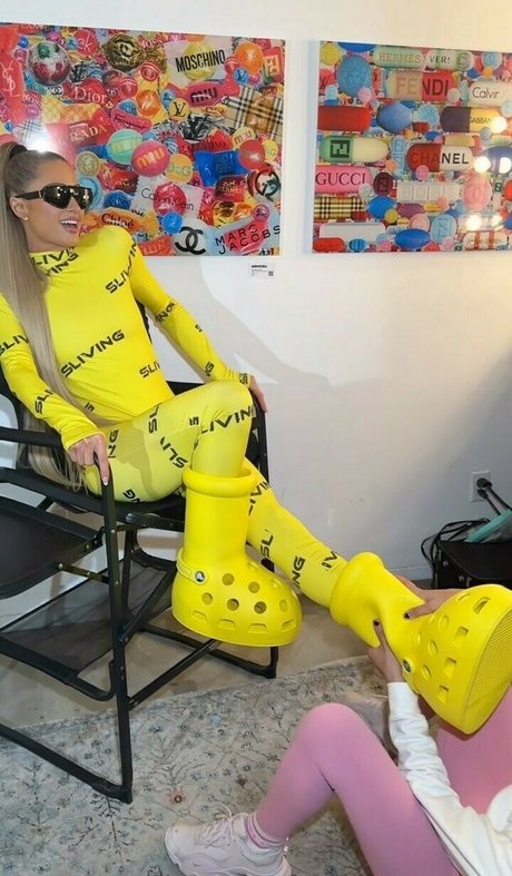 Paris Hilton photo 311