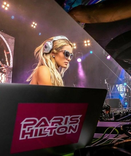 Paris Hilton photo 314