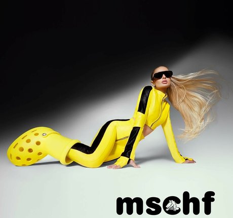 Paris Hilton photo 316