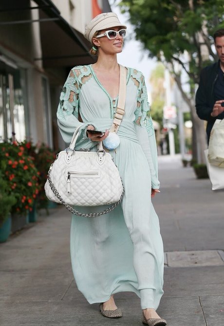 Paris Hilton photo 330