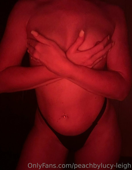Peachbylucy-leigh photo 1