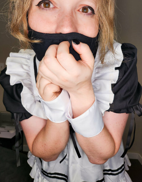 Peachiefemboy photo 35