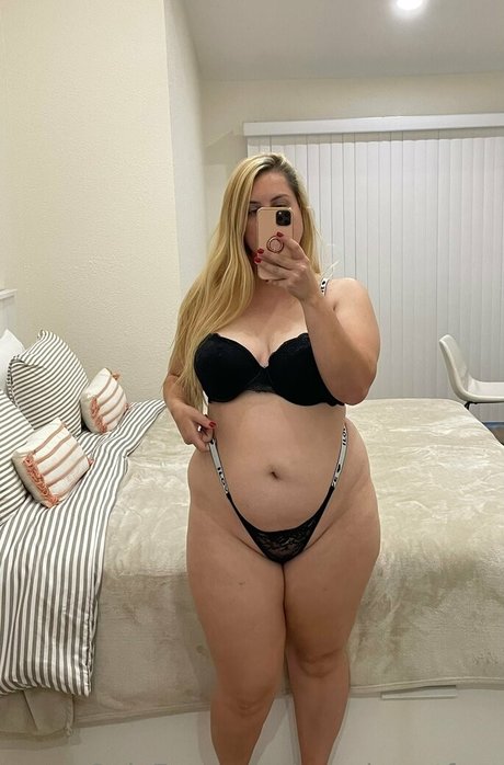 Peachycatfree photo 17