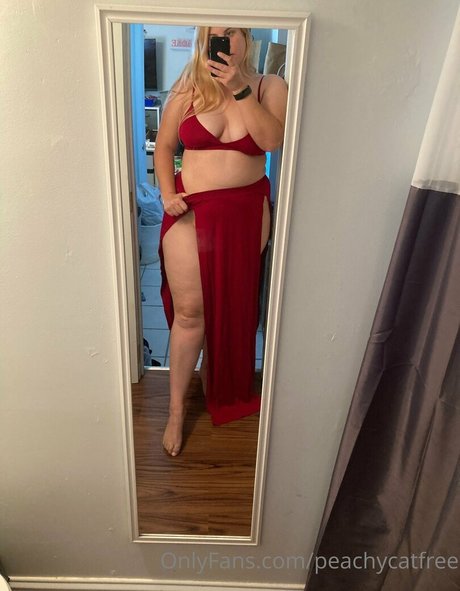 Peachycatfree photo 38