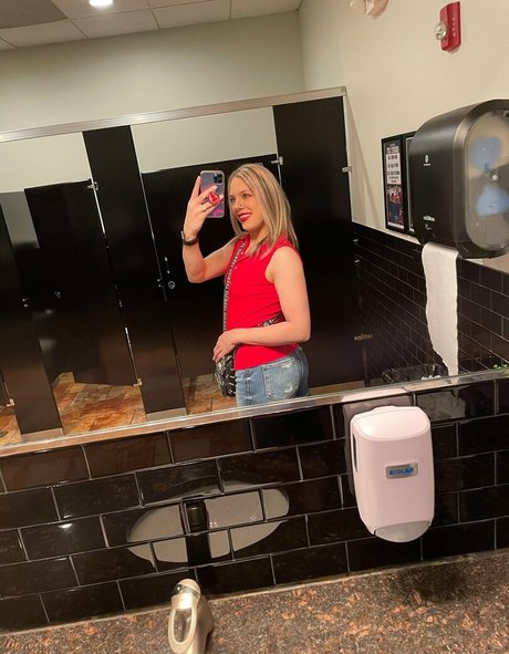 Peachylanaxo photo 130