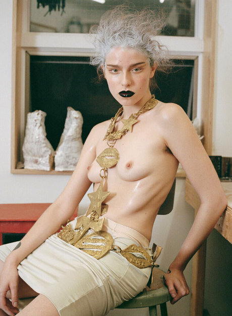Perla Haney-Jardine photo 2
