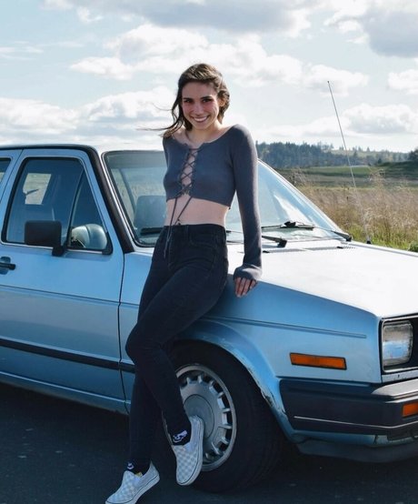 Petitebbpeach photo 3