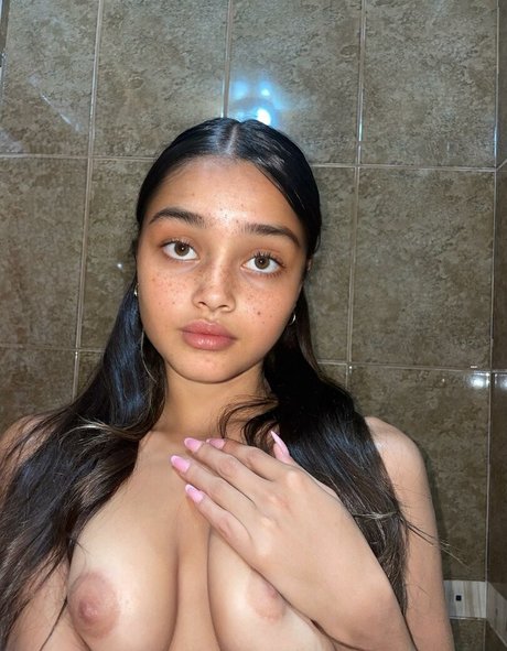 Petitelexi4ever photo 13