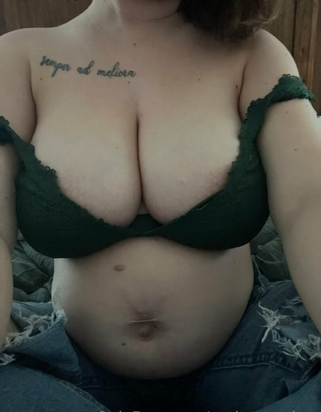 Petitepeachyx photo 15