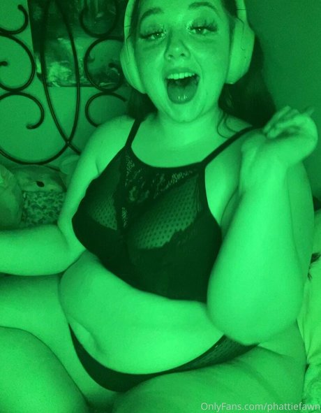 Phattiefawn photo 4