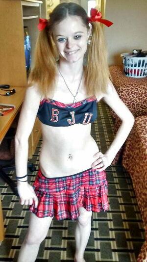 PhoebeXXXLynnXX photo 9