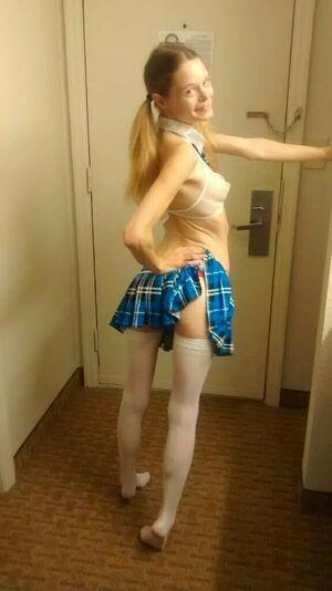 PhoebeXXXLynnXX photo 31