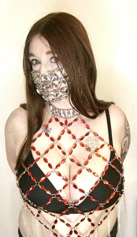 Piercedpussysiren photo 40