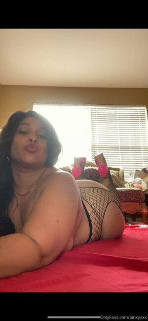 PinkyXXX photo 193