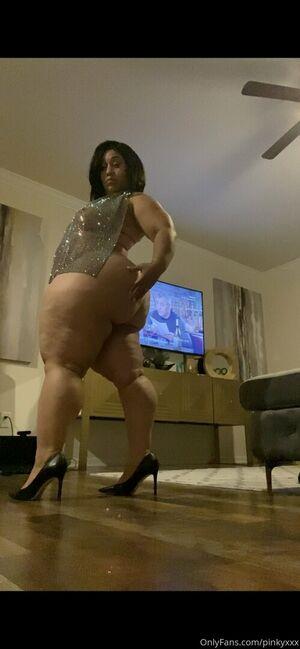 PinkyXXX photo 277
