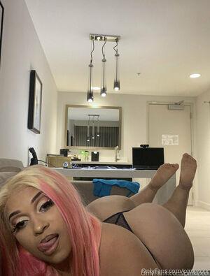 PinkyXXX photo 285