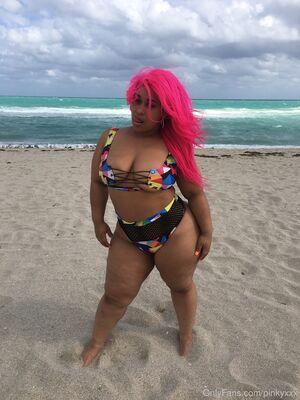 PinkyXXX photo 487