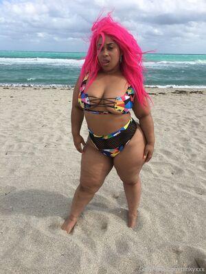 PinkyXXX photo 641