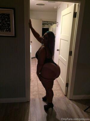 PinkyXXX photo 680
