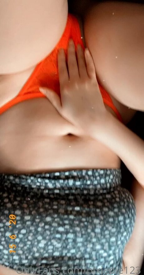 Pixiepie123 photo 9