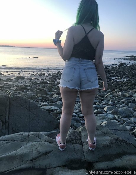 Pixxxiebelle photo 18