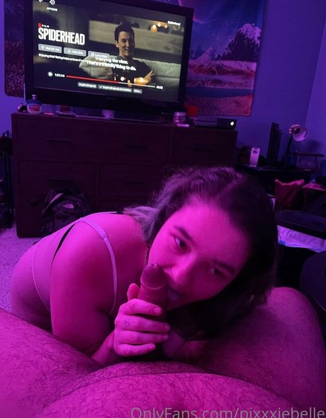 Pixxxiebelle photo 56