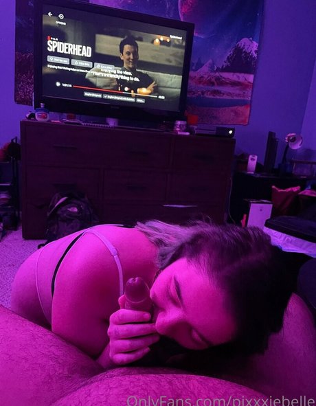 Pixxxiebelle photo 58