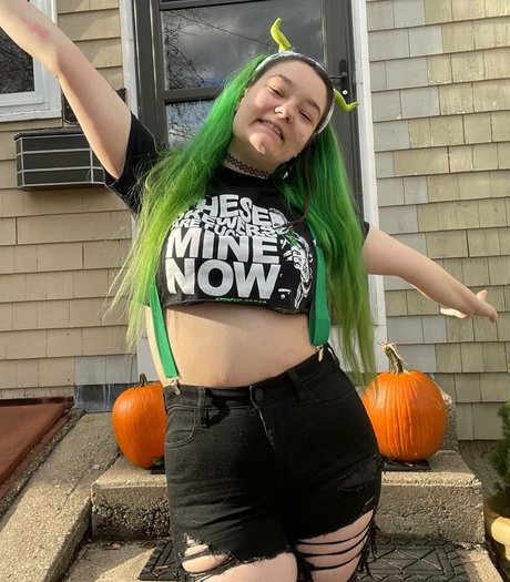 Pixxxiebelle photo 75