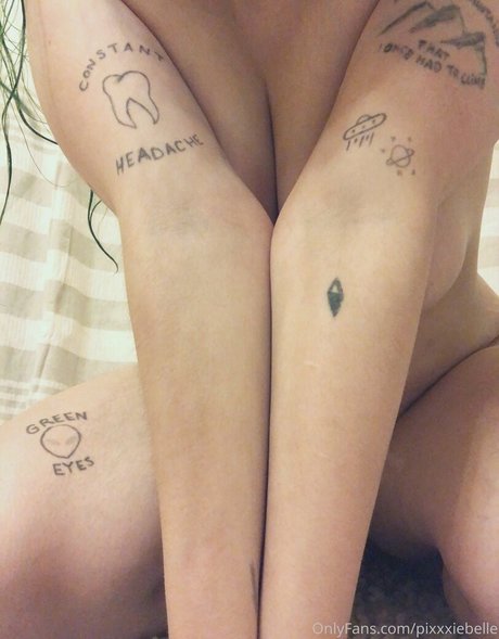 Pixxxiebelle photo 148