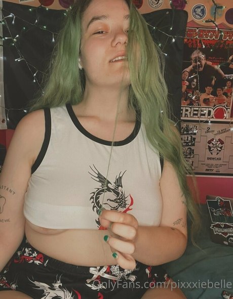 Pixxxiebelle photo 212