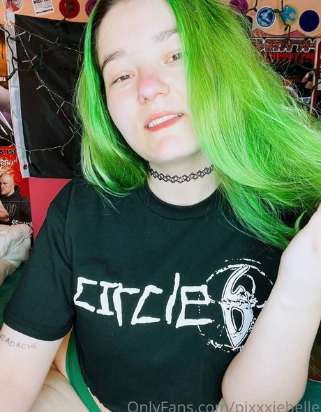 Pixxxiebelle photo 229