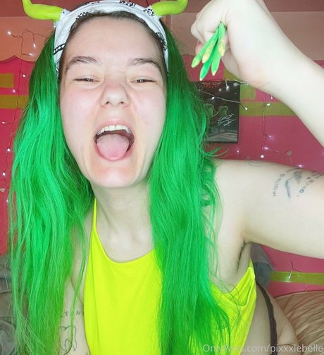 Pixxxiebelle photo 447