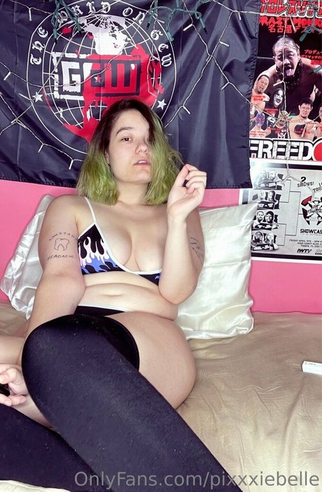 Pixxxiebelle photo 470