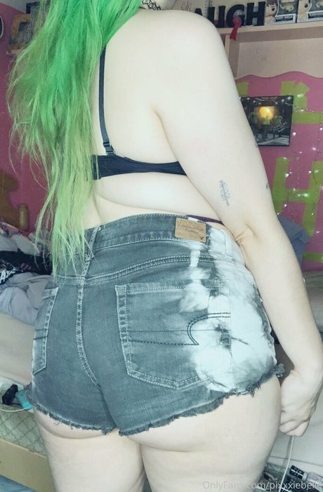 Pixxxiebelle photo 471