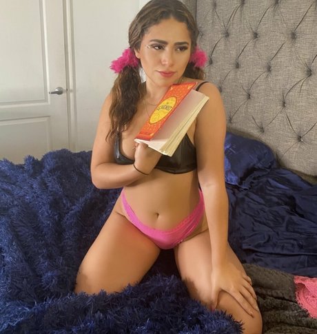 Playgirlcarli18 photo 49