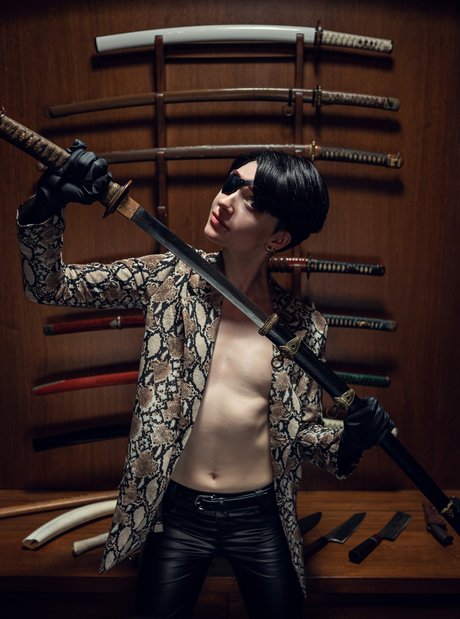 Poisonne photo 124