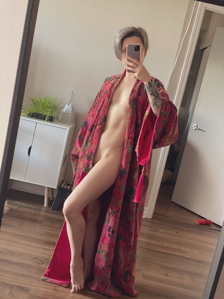 Poisonne photo 178