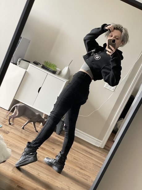 Poisonne photo 186