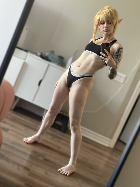 Poisonne photo 189