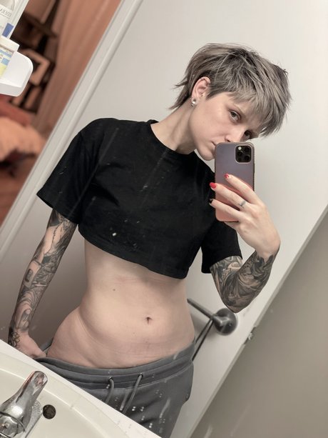 Poisonne photo 230